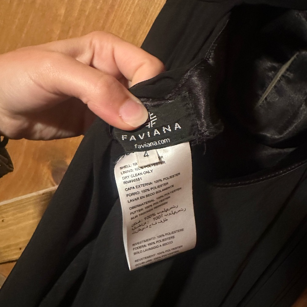 Black Prom / Formal Dress - Picture 3 of 4